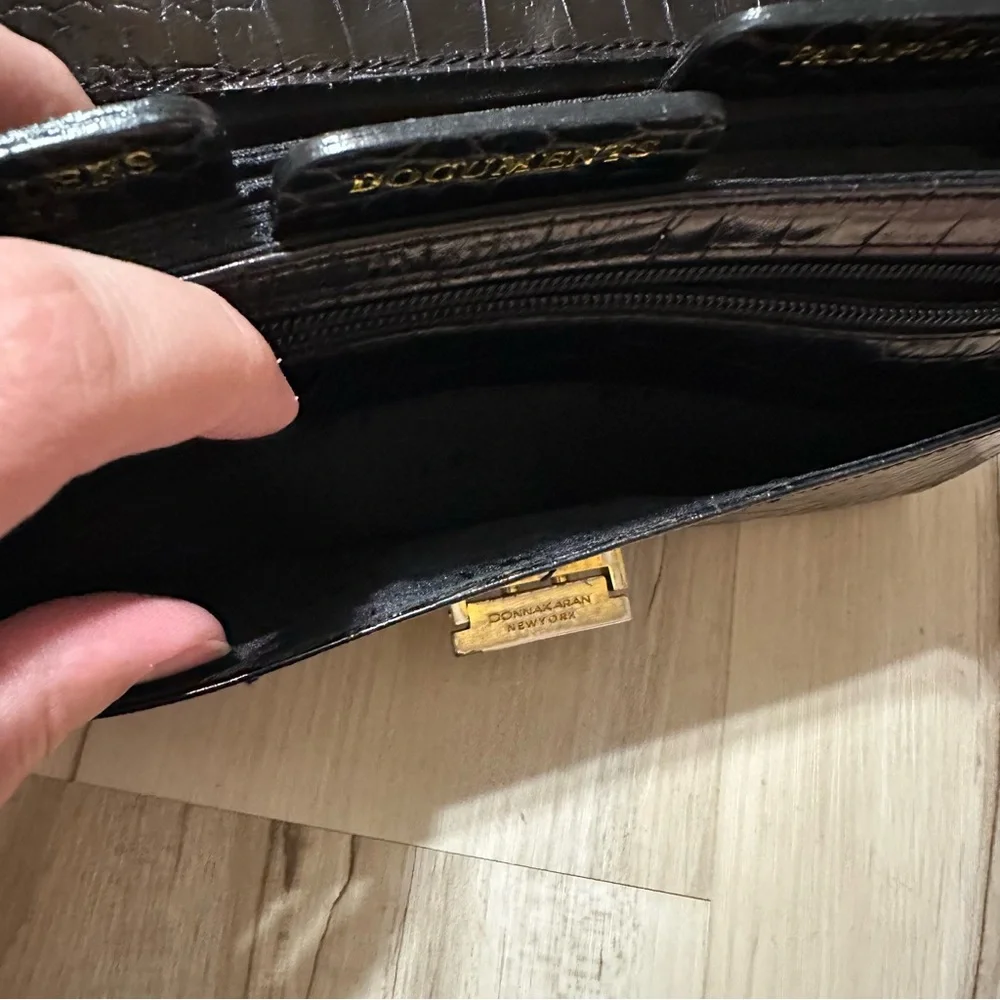 Vintage‎ 90’s Donna Karan New York Travel Organizer Wallet in Crocodile Leather